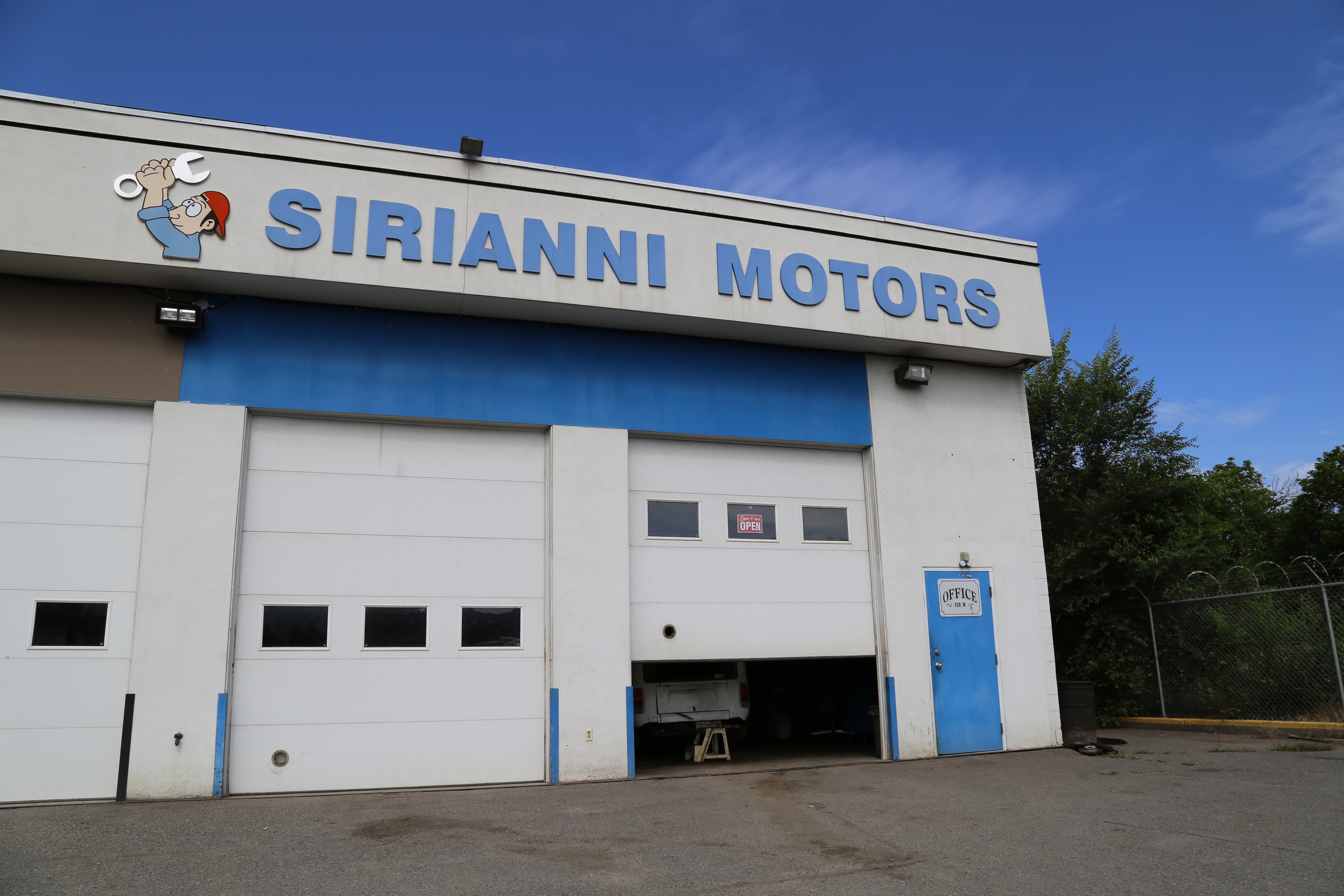 Sirianni Motors Shopfront